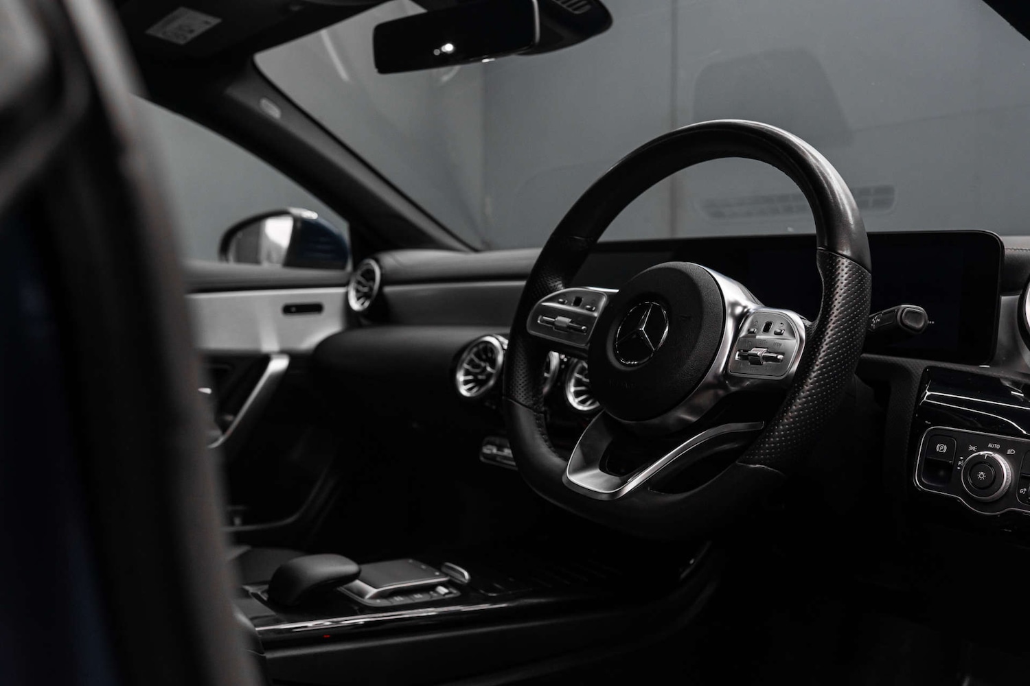 Used Mercedes-Benz CLA 2022 for sale - 78015636: Photo 2