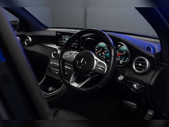 Used Mercedes-Benz GLC 2022 for sale - 79817605: Photo