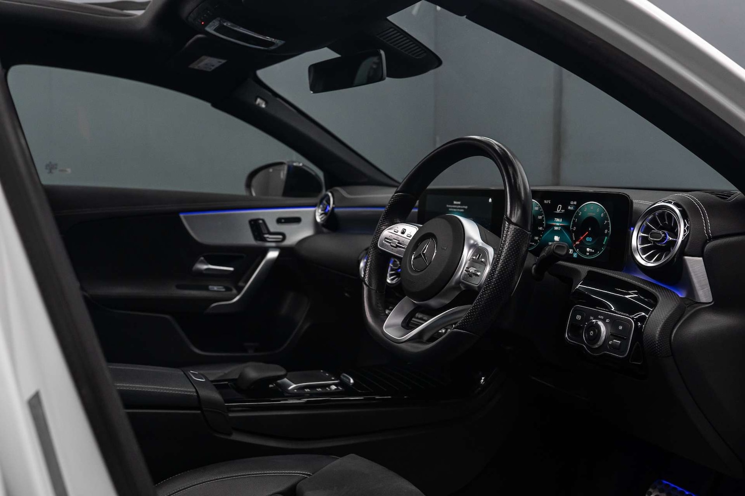 Used Mercedes-Benz A-Class 2021 for sale - 78015645: Photo 2