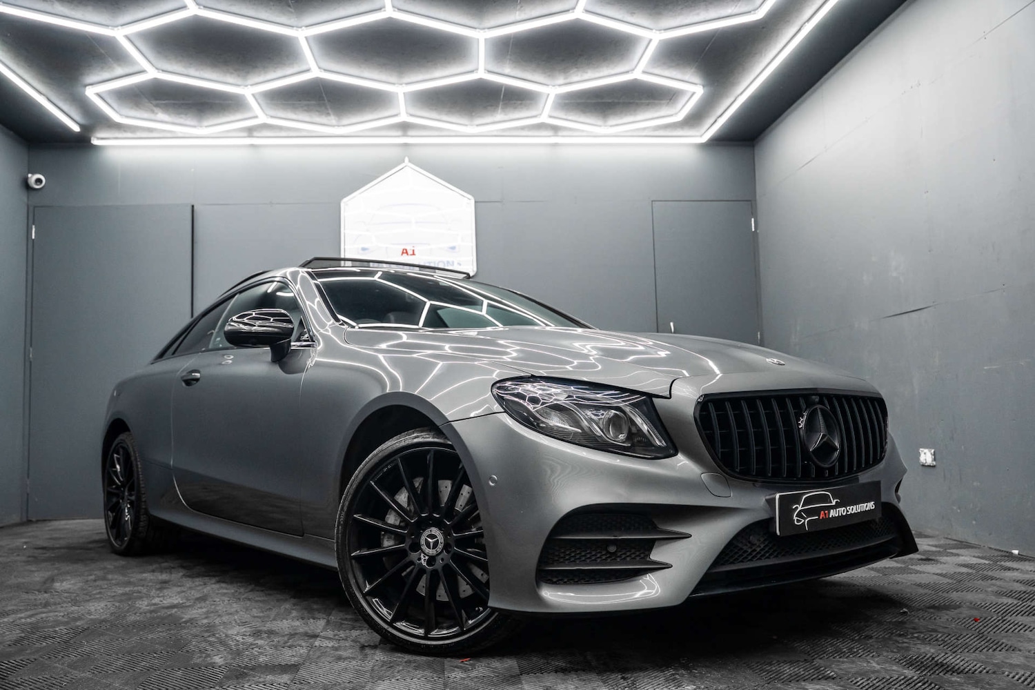 Used Mercedes-Benz E Class 2019 for sale - 78011967: Photo 1