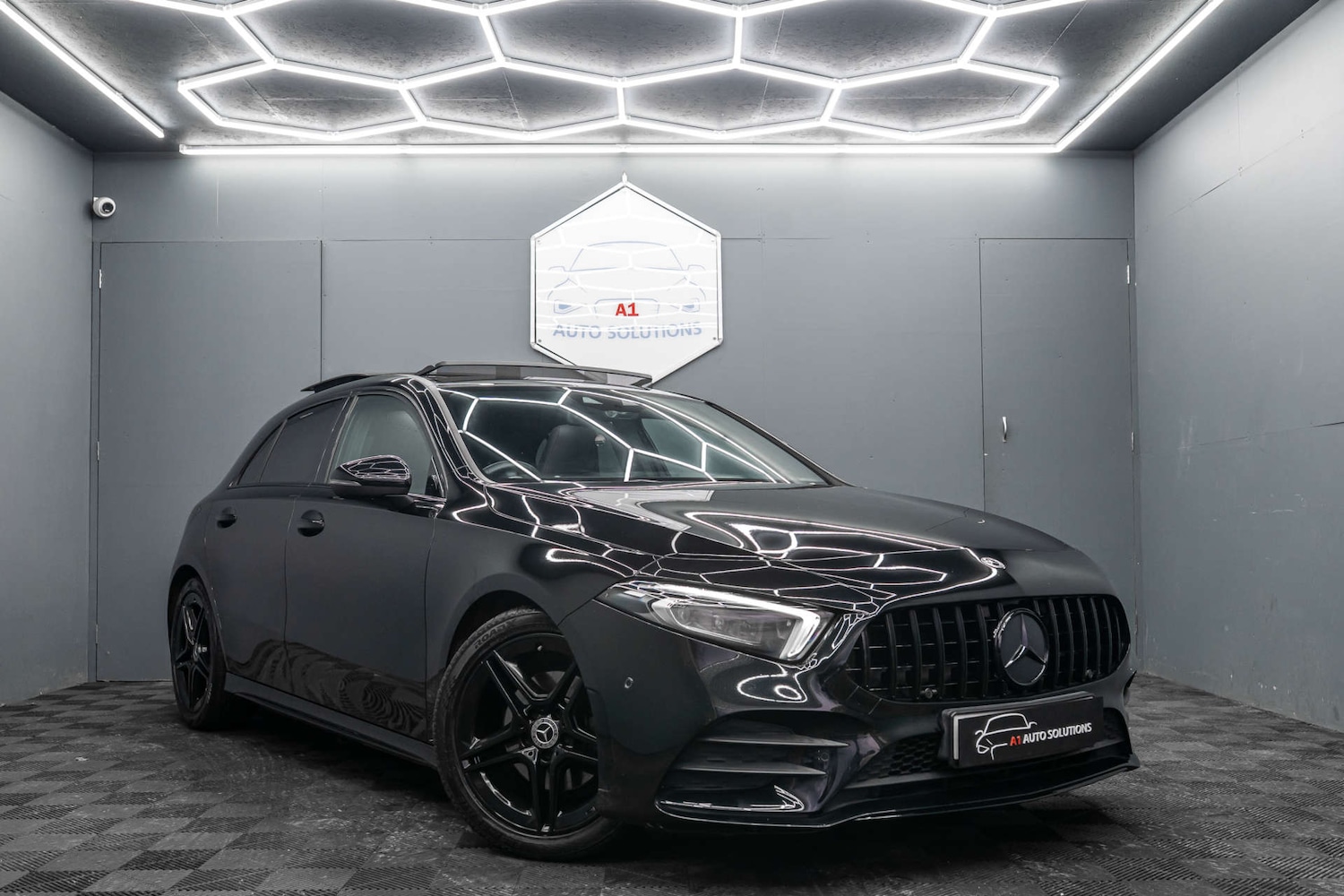 Used Mercedes-Benz A-Class 2020 for sale - 78176763: Photo 1