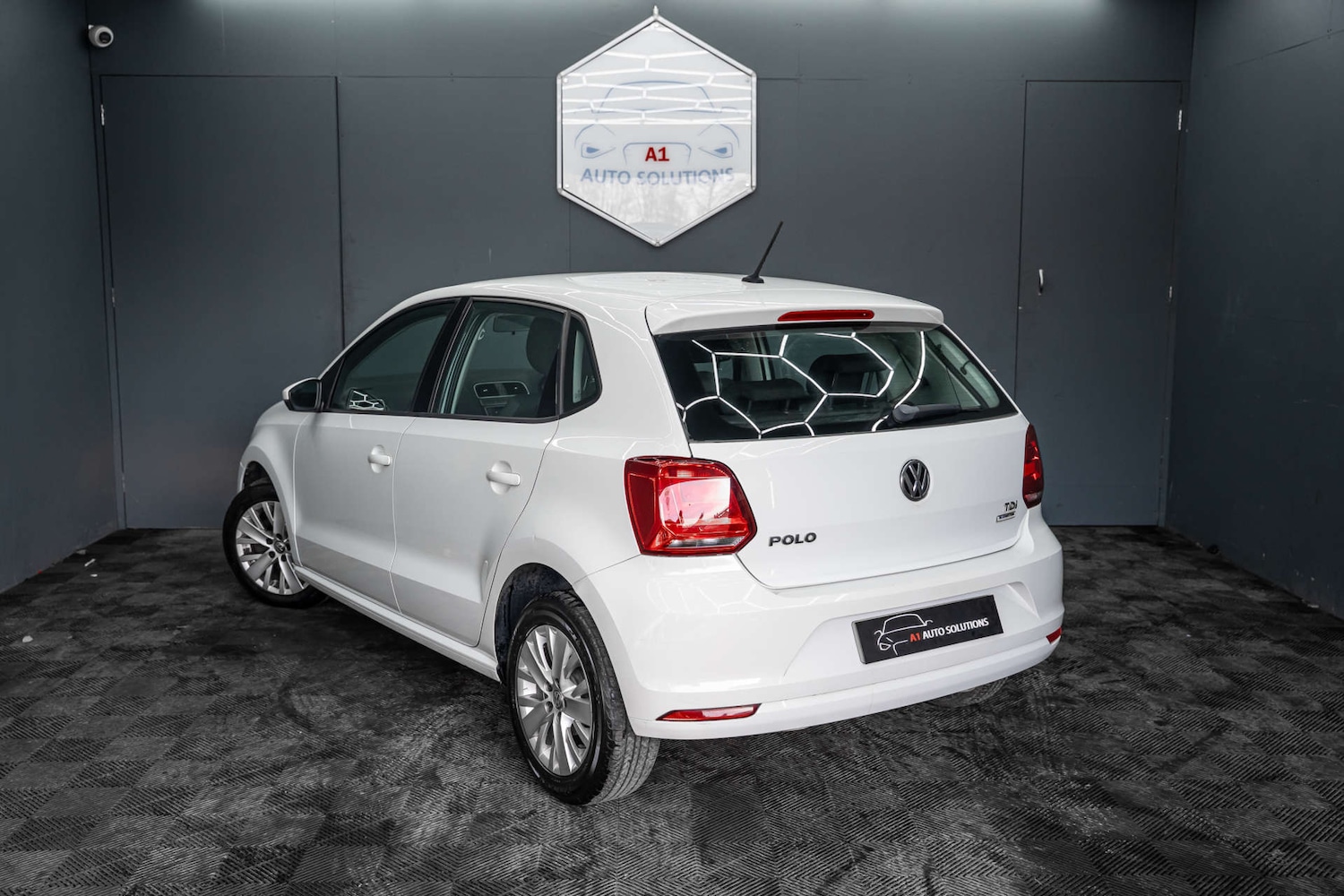 Used Volkswagen Polo 2015 for sale - 78015681: Photo 17