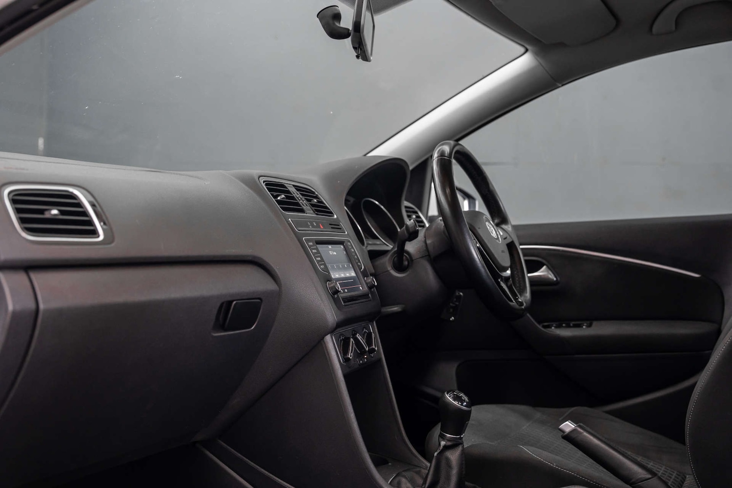 Used Volkswagen Polo 2015 for sale - 78015681: Photo 32