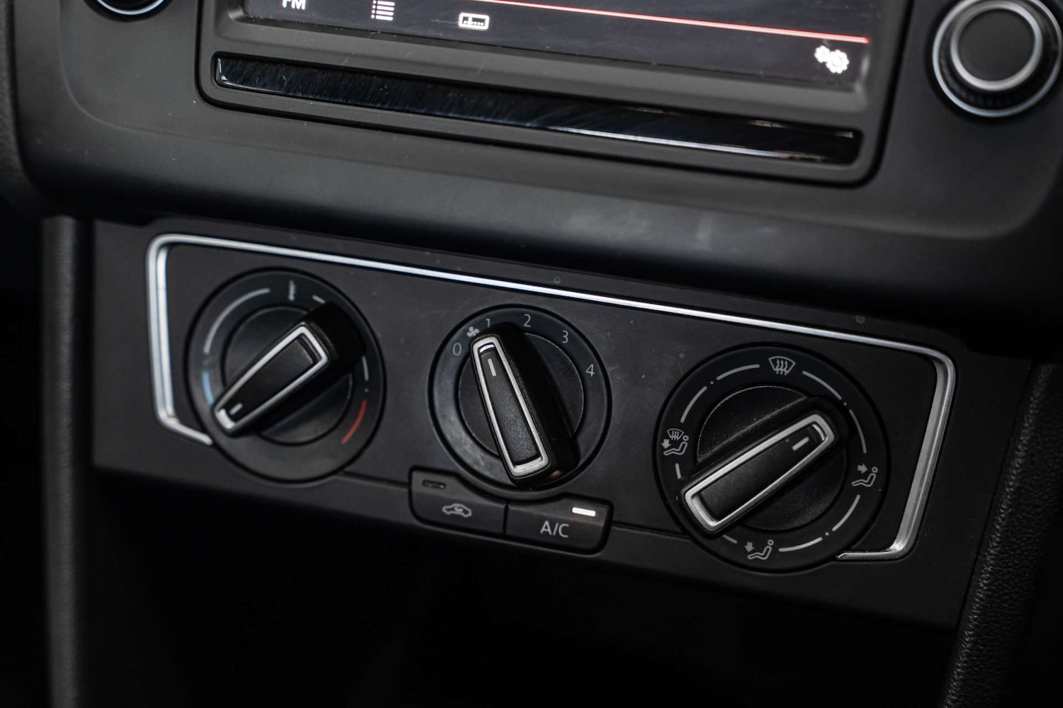 Used Volkswagen Polo 2015 for sale - 78015681: Photo 6