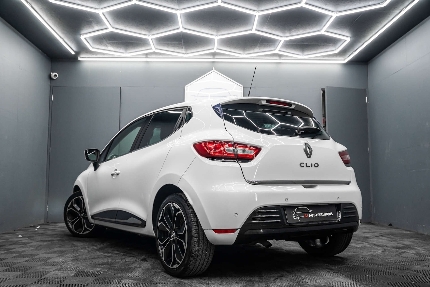 Used Renault Clio 2018 for sale - 78015686: Photo 15