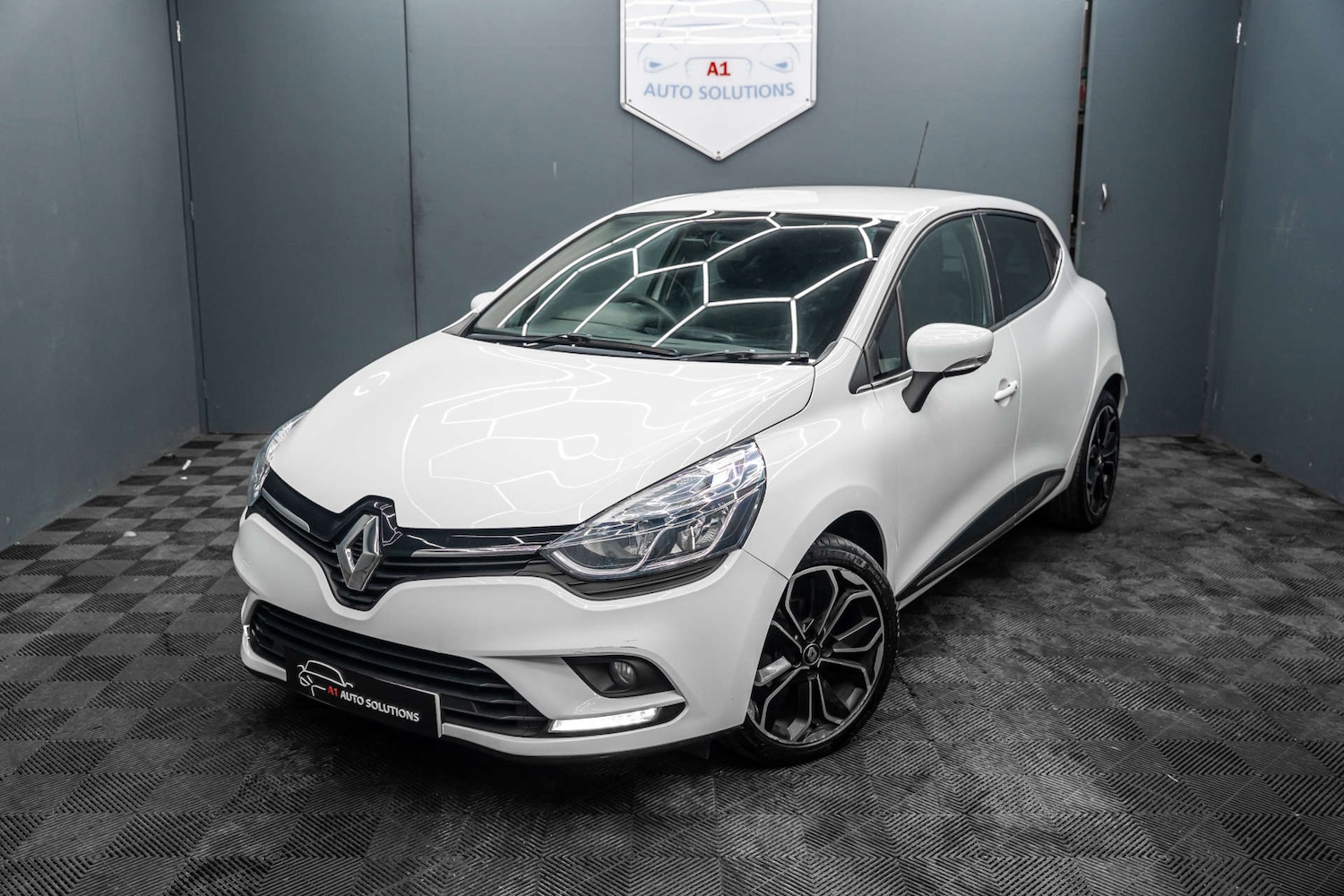 Used Renault Clio 2018 for sale - 78015686: Photo 25