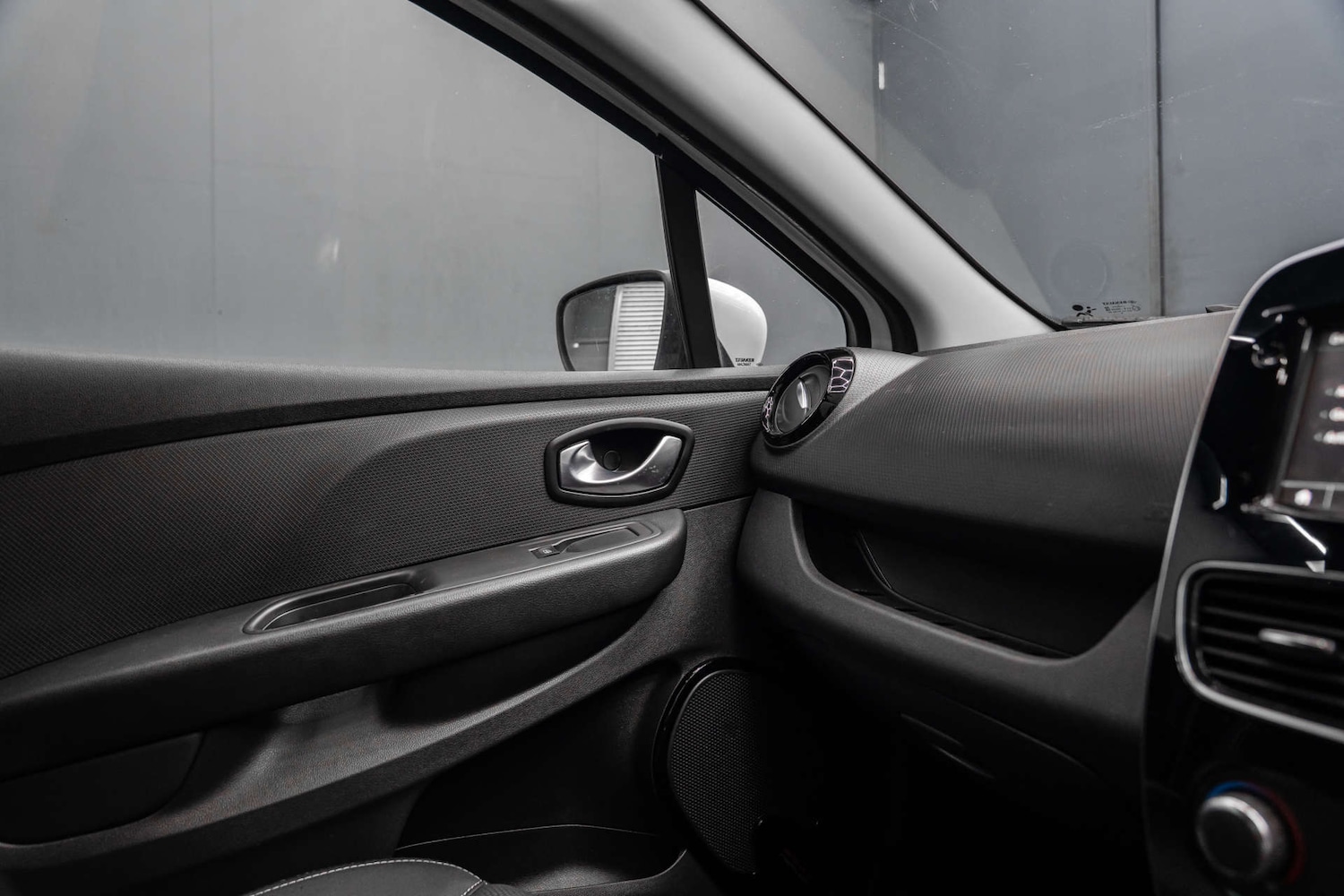 Used Renault Clio 2018 for sale - 78015686: Photo 26