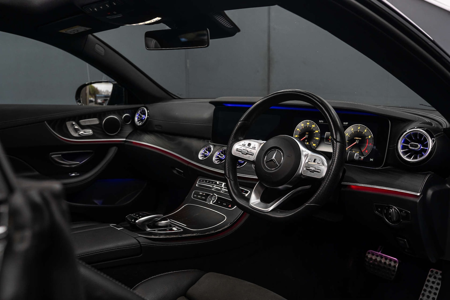 Used Mercedes-Benz E Class 2018 for sale - 78015668: Photo 2