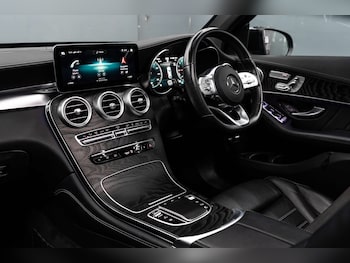 Used Mercedes-Benz GLC 2019 for sale - 79137701: Photo
