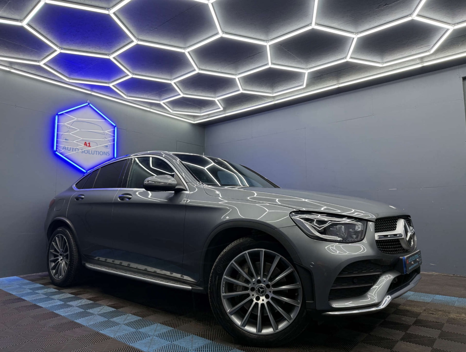 Used Mercedes-Benz GLC 2019 for sale - 78015646: Photo 1