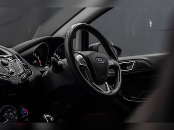 Used Ford Fiesta 2015 for sale - 78775512: Photo