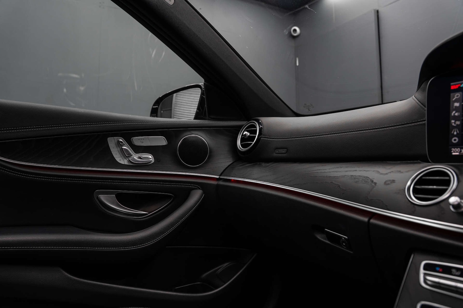 Used Mercedes-Benz E Class 2018 for sale - 78015684: Photo 28