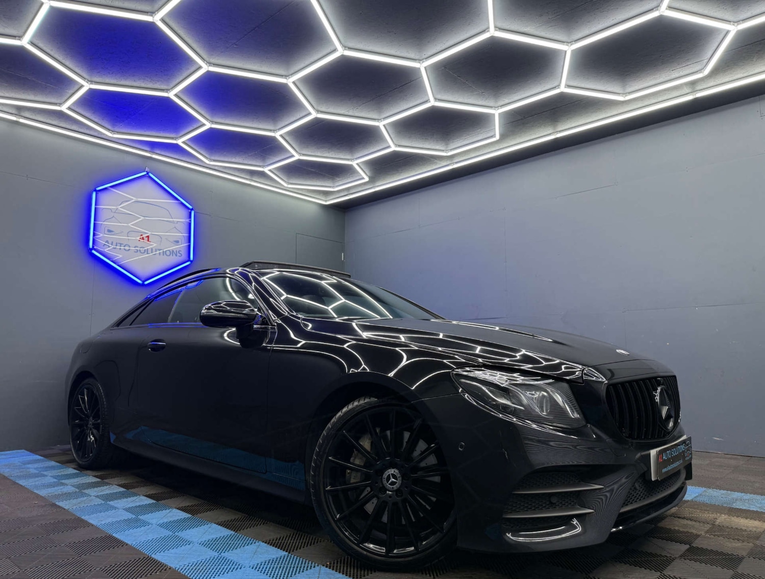 Used Mercedes-Benz E Class 2020 for sale - 78015669: Photo 1