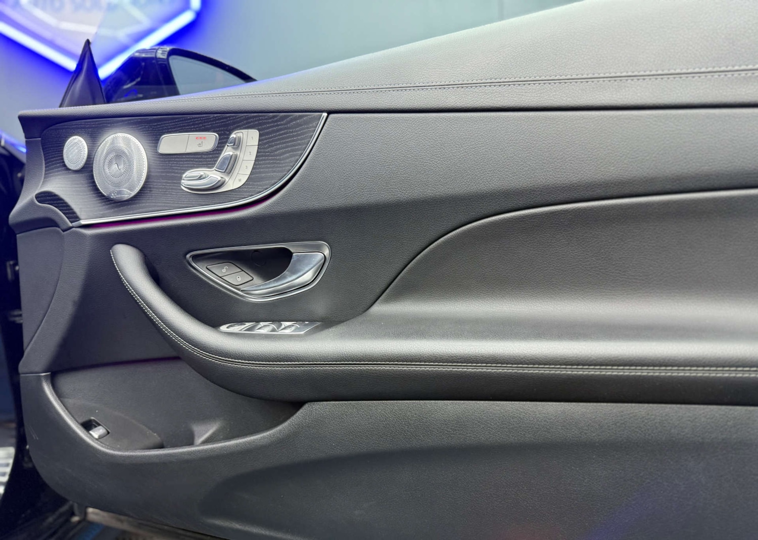 Used Mercedes-Benz E Class 2020 for sale - 78015669: Photo 14