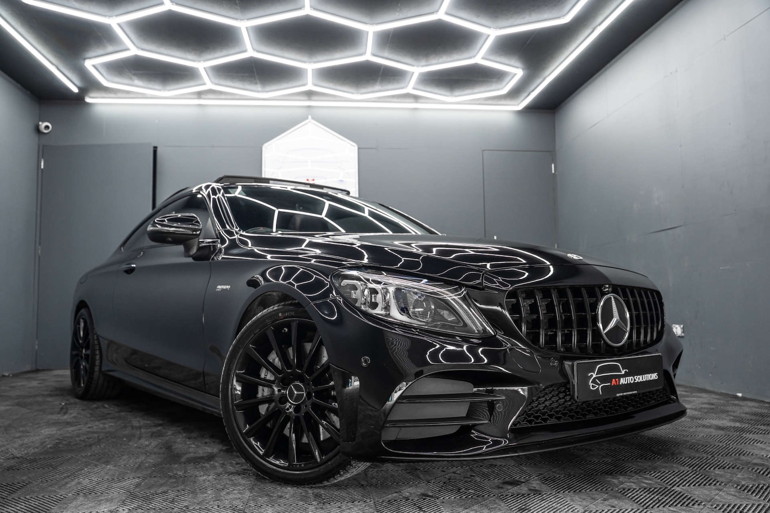 Used Mercedes-Benz C Class 2020 for sale - 78015690: Photo 1