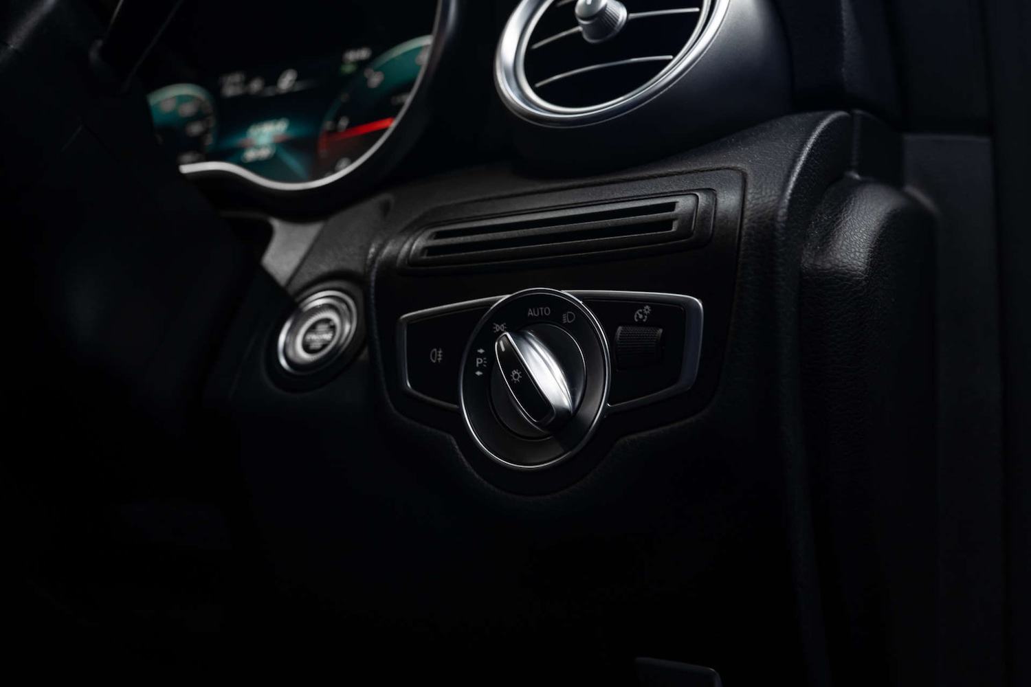 Used Mercedes-Benz GLC 2019 for sale - 78190051: Photo 16