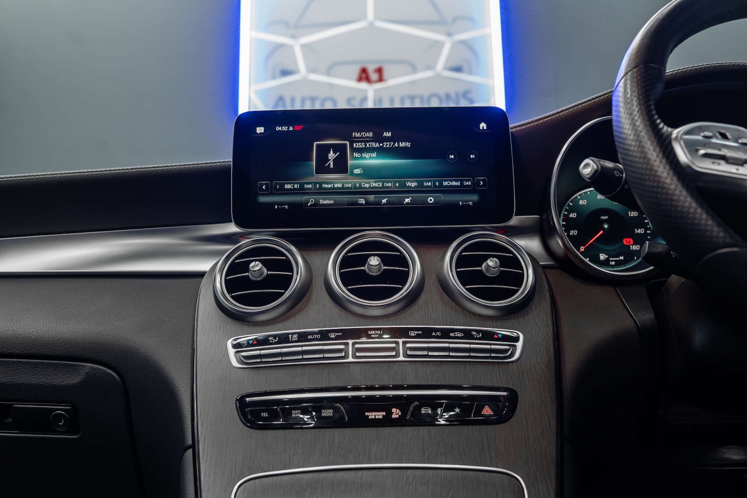 Used Mercedes-Benz GLC 2019 for sale - 78190051: Photo 24