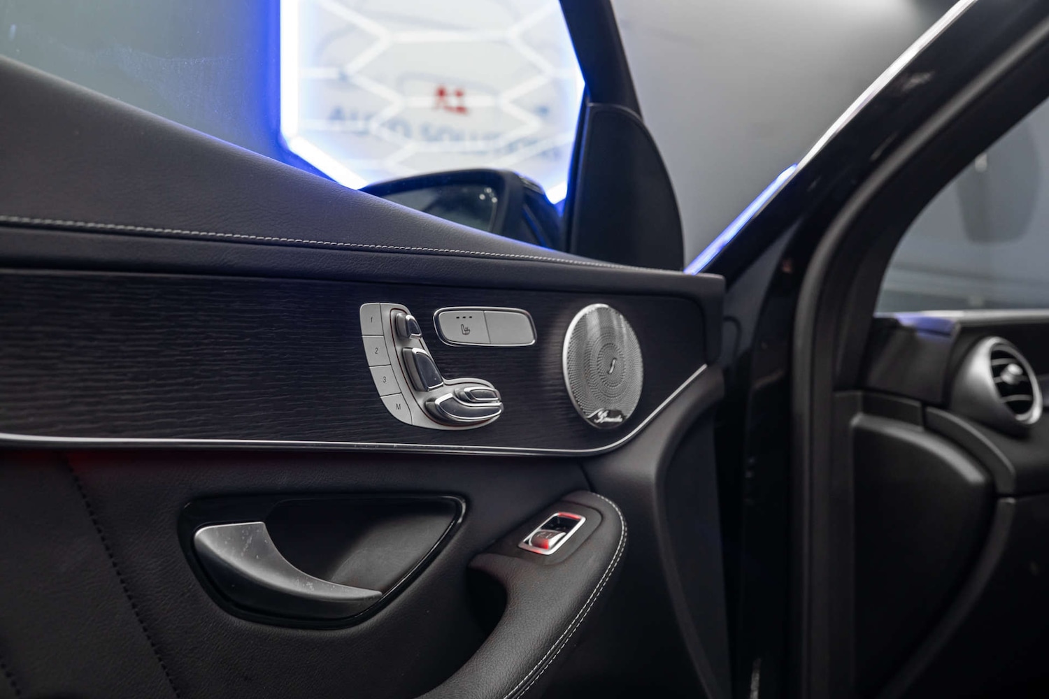 Used Mercedes-Benz GLC 2019 for sale - 78190051: Photo 43