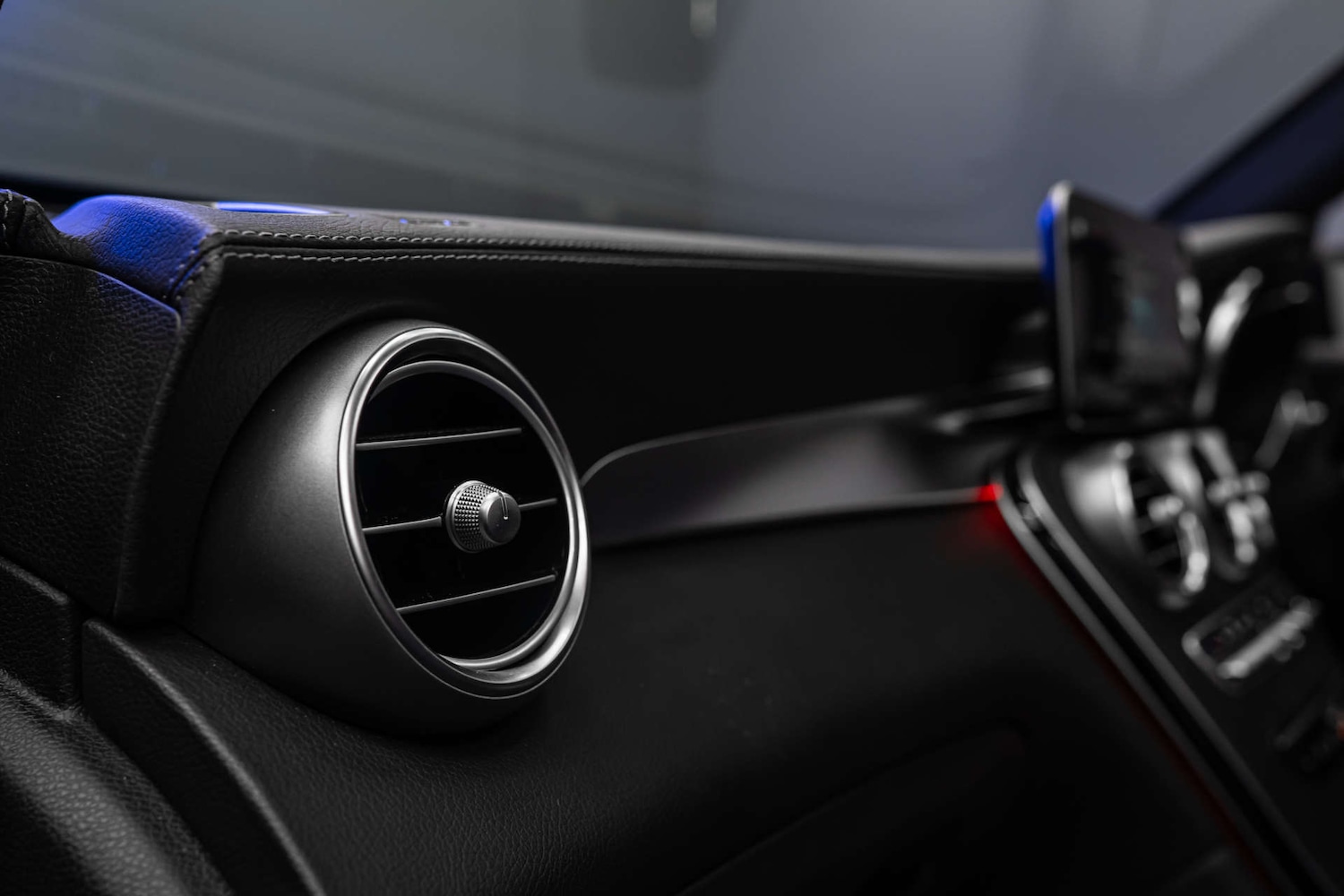 Used Mercedes-Benz GLC 2019 for sale - 78190051: Photo 45