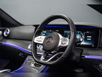 Used Mercedes-Benz E Class 2020 for sale - 79137704: Photo