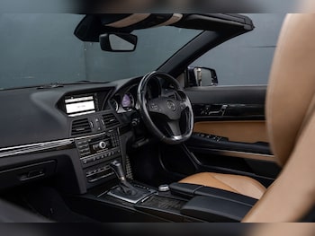 Used Mercedes-Benz E Class 2010 for sale - 78557895: Photo