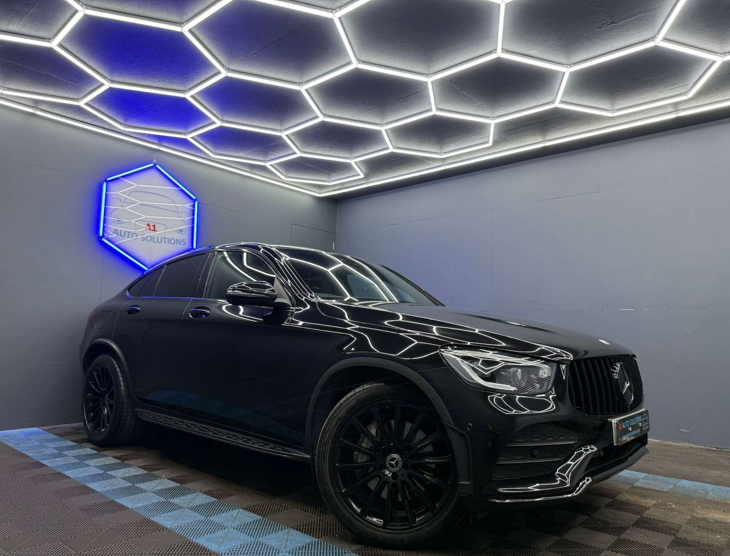 Used Mercedes-Benz GLC 2019 for sale - 78014250: Photo 1