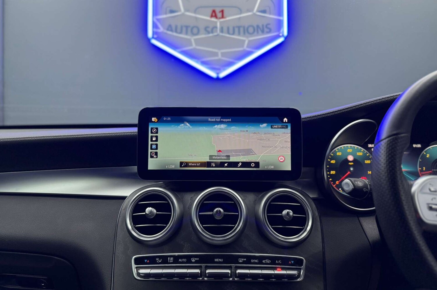 Used Mercedes-Benz GLC 2019 for sale - 78014250: Photo 15