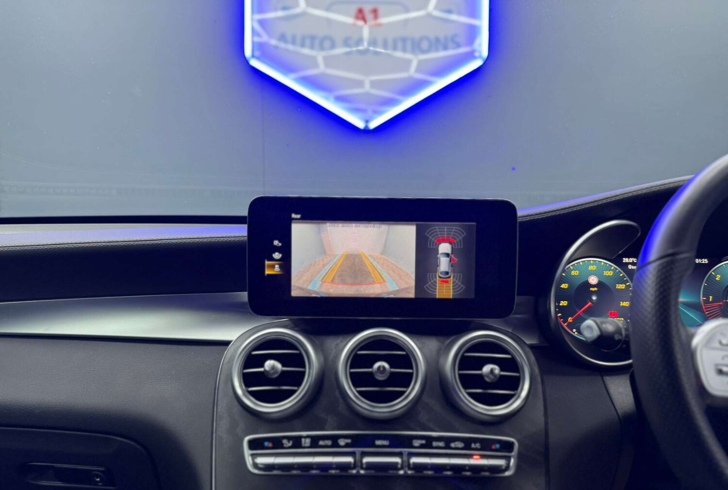 Used Mercedes-Benz GLC 2019 for sale - 78014250: Photo 27