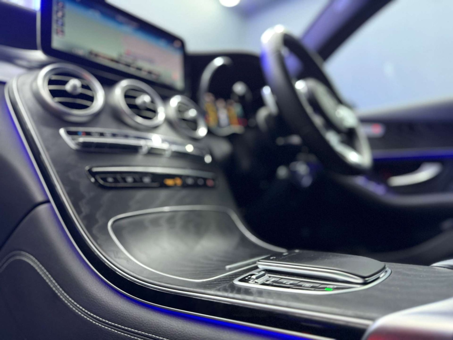 Used Mercedes-Benz GLC 2019 for sale - 78014250: Photo 4