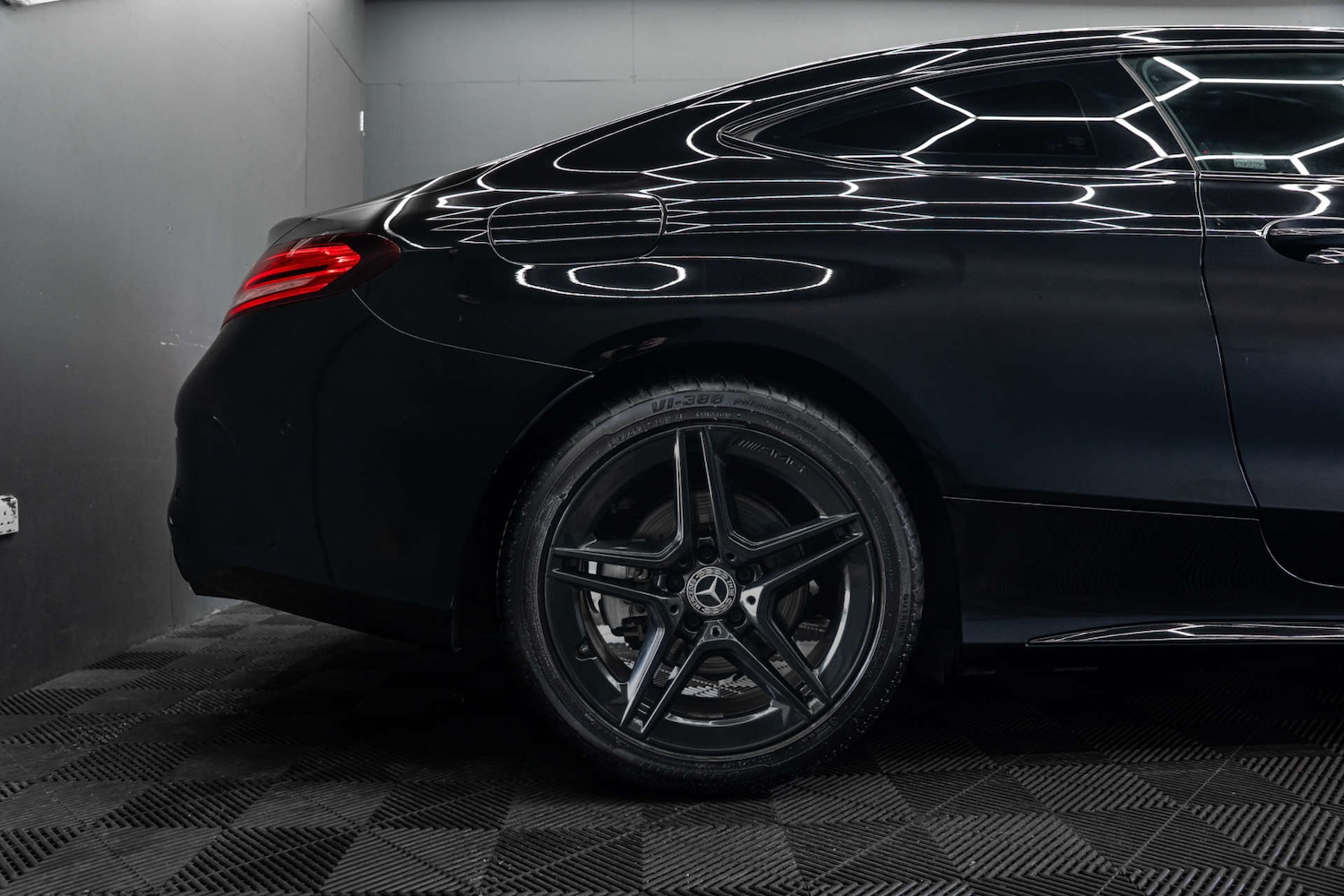 Used Mercedes-Benz C Class 2018 for sale - 78152418: Photo 9