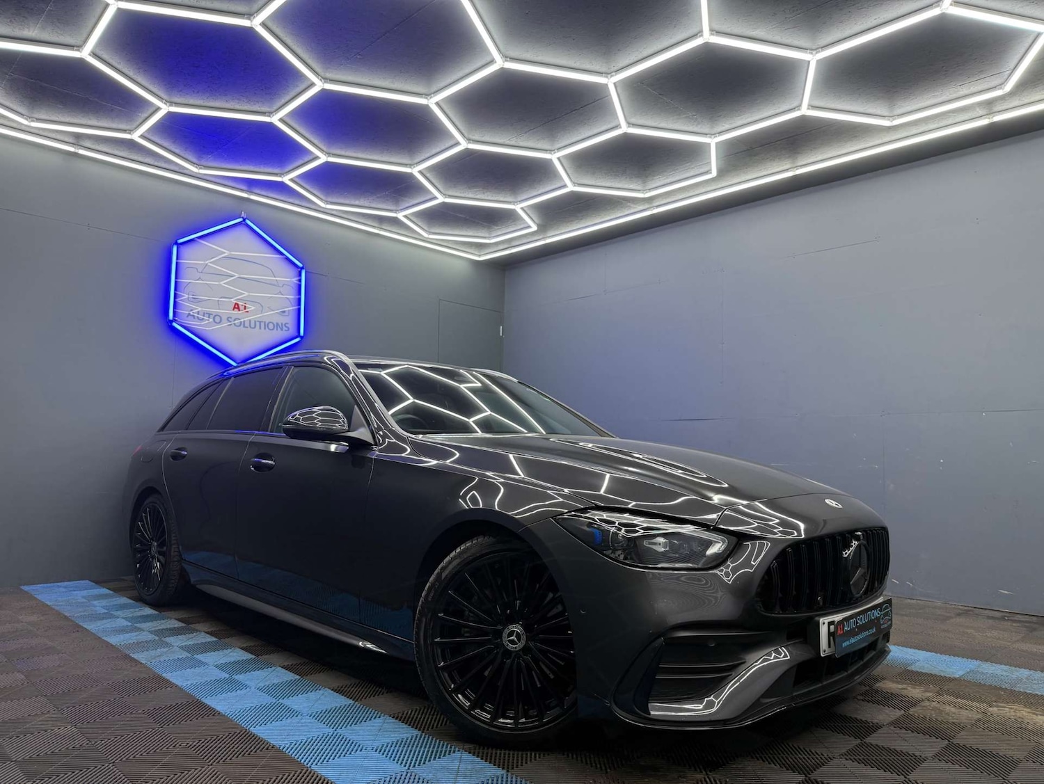 Used Mercedes-Benz C Class 2022 for sale - 78015633: Photo 1