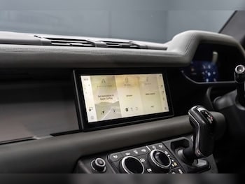 Used Land Rover Defender 2020 for sale - 79045737: Photo