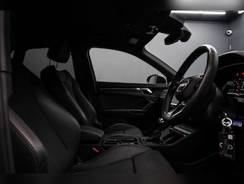 Used Audi Q3 2023 for sale - 78228055: Photo