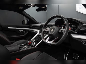 Used Lamborghini Urus 2019 for sale - 79147182: Photo