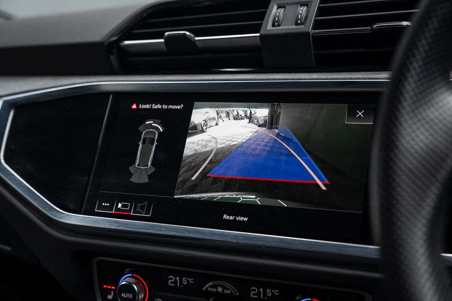 Used Audi Q3 2019 for sale - 78015662: Photo 12