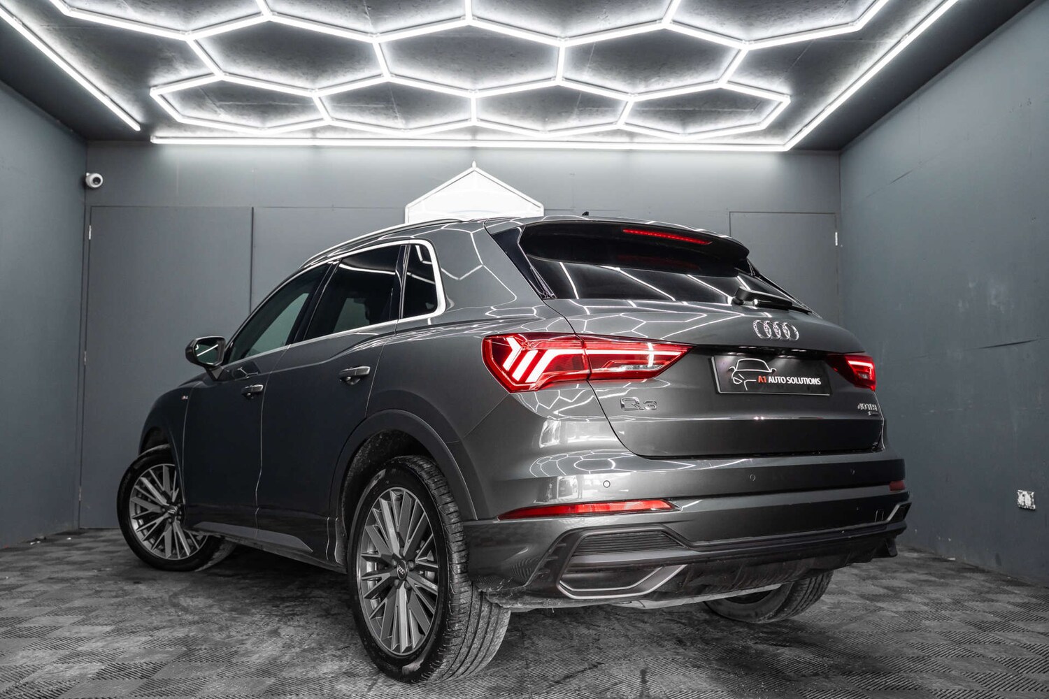 Used Audi Q3 2019 for sale - 78015662: Photo 15