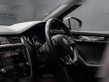 Used Skoda Octavia 2018 for sale - 78239379: Photo