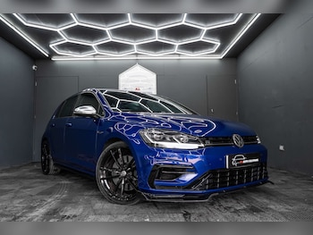 Used Volkswagen Golf 2017 for sale - 79330807: Photo