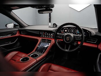 Used Porsche Taycan 2021 for sale - 78788798: Photo