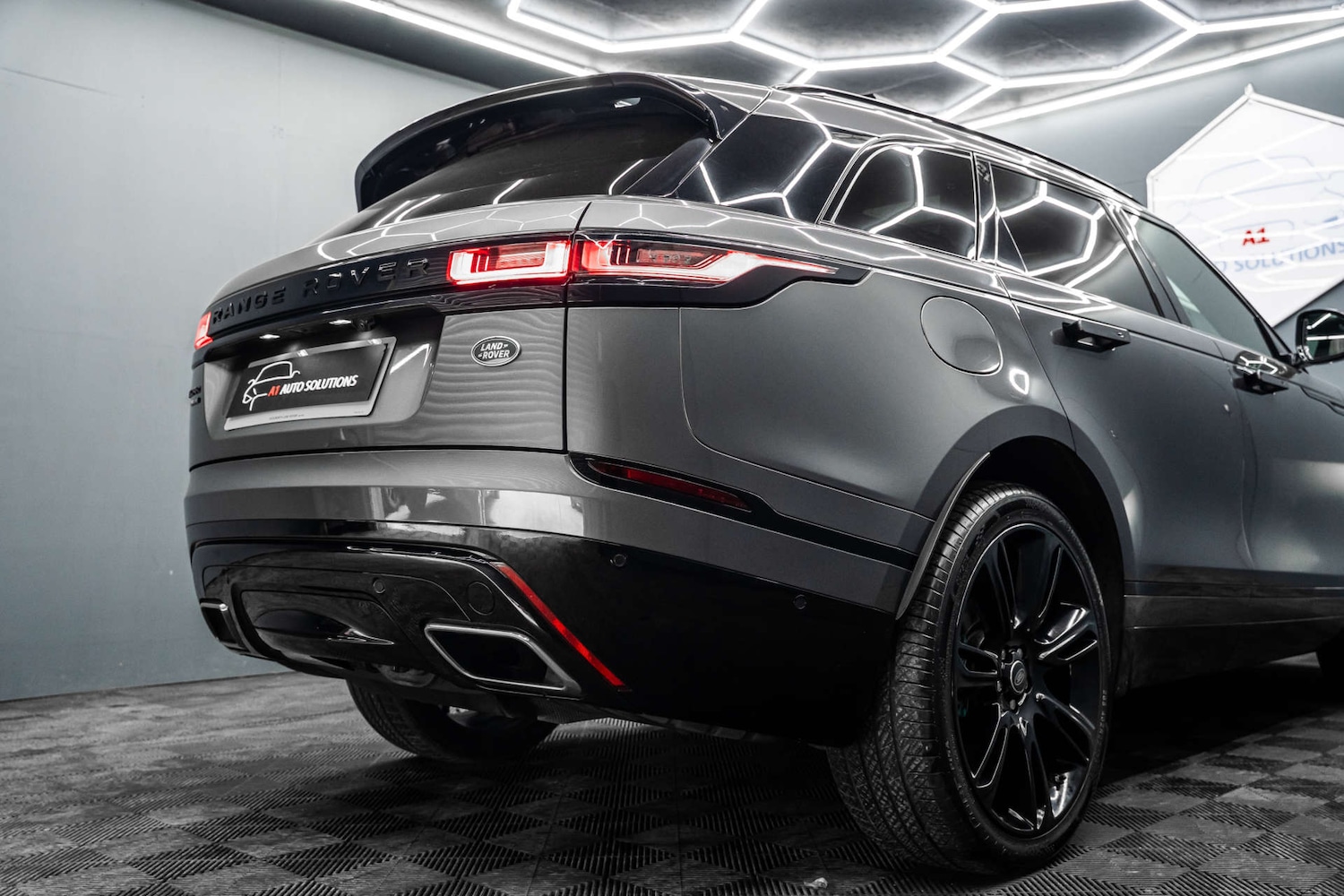 Used Land Rover Range Rover Velar 2019 for sale - 78015693: Photo 13