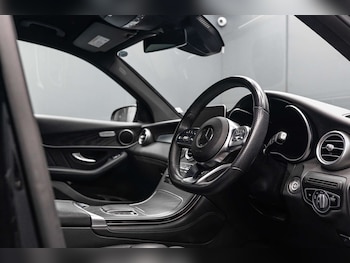 Used Mercedes-Benz GLC 2020 for sale - 79045689: Photo