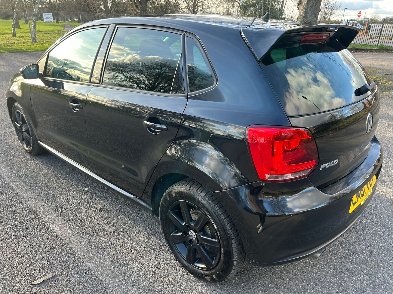 Used Volkswagen Polo 2011 for sale - 77558785: Photo 5