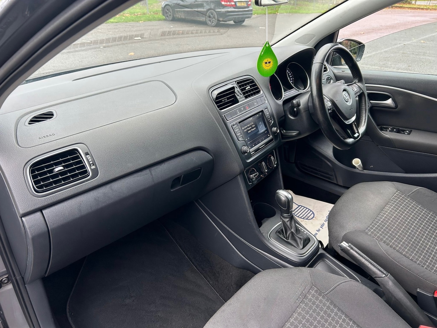 Used Volkswagen Polo 2014 for sale - 76666210: Photo 14