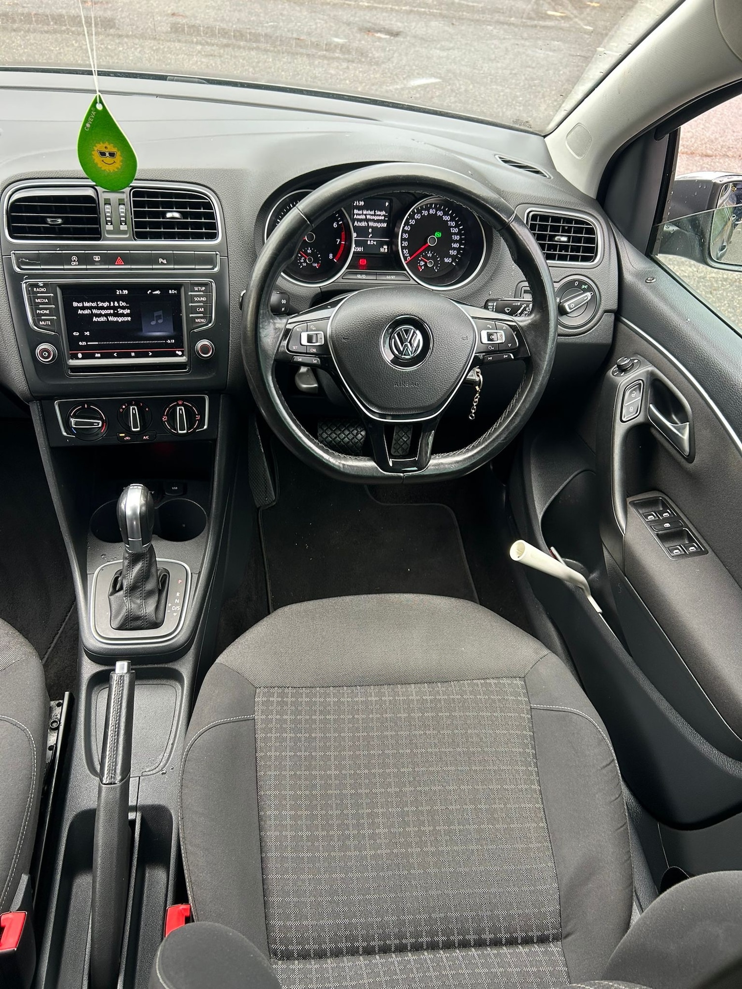 Used Volkswagen Polo 2014 for sale - 76666210: Photo 19