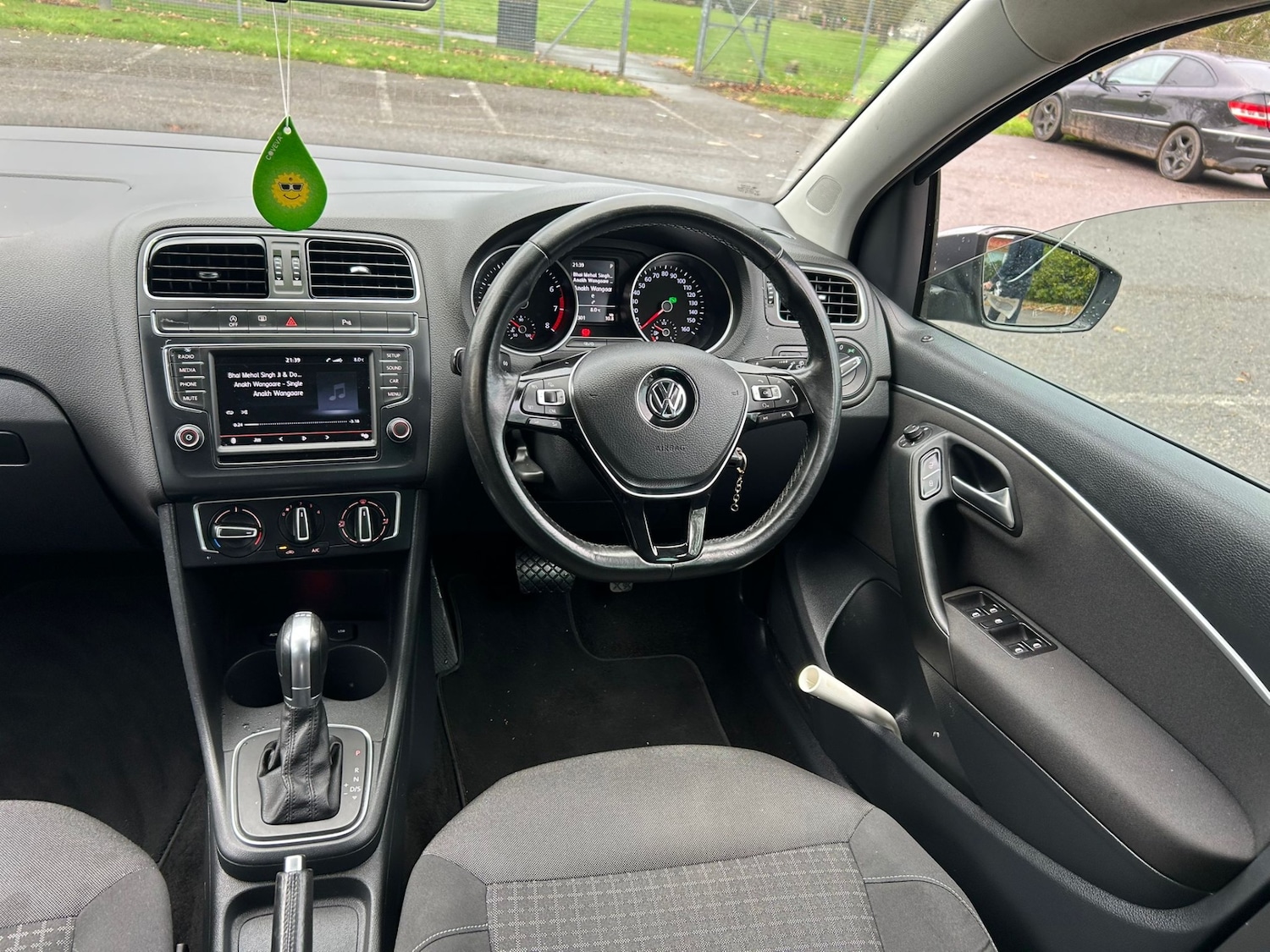 Used Volkswagen Polo 2014 for sale - 76666210: Photo 22