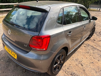 Used Volkswagen Polo 2010 for sale - 79193589: Photo