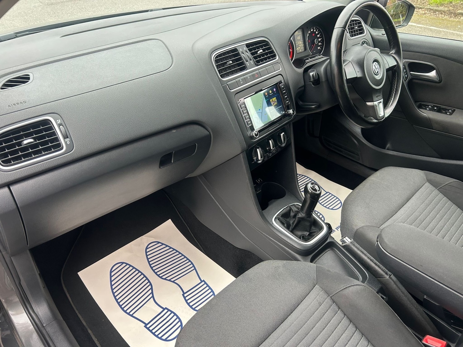 Used Volkswagen Polo 2010 for sale - 77919013: Photo 10