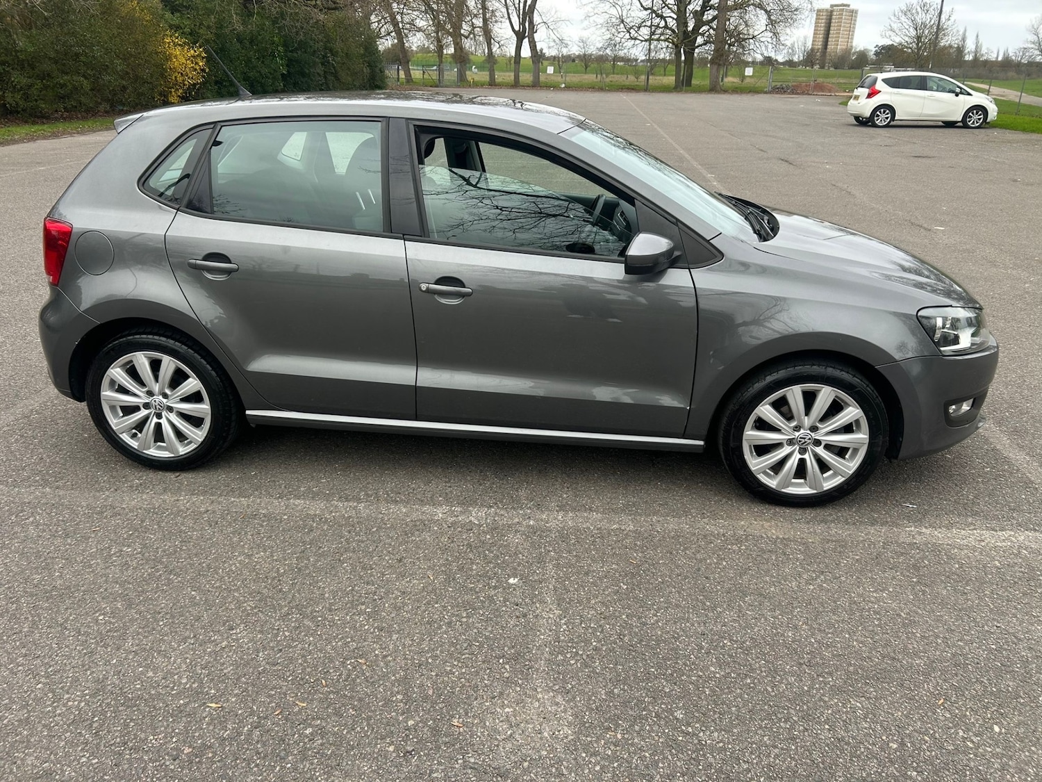Used Volkswagen Polo 2010 for sale - 77919013: Photo 2