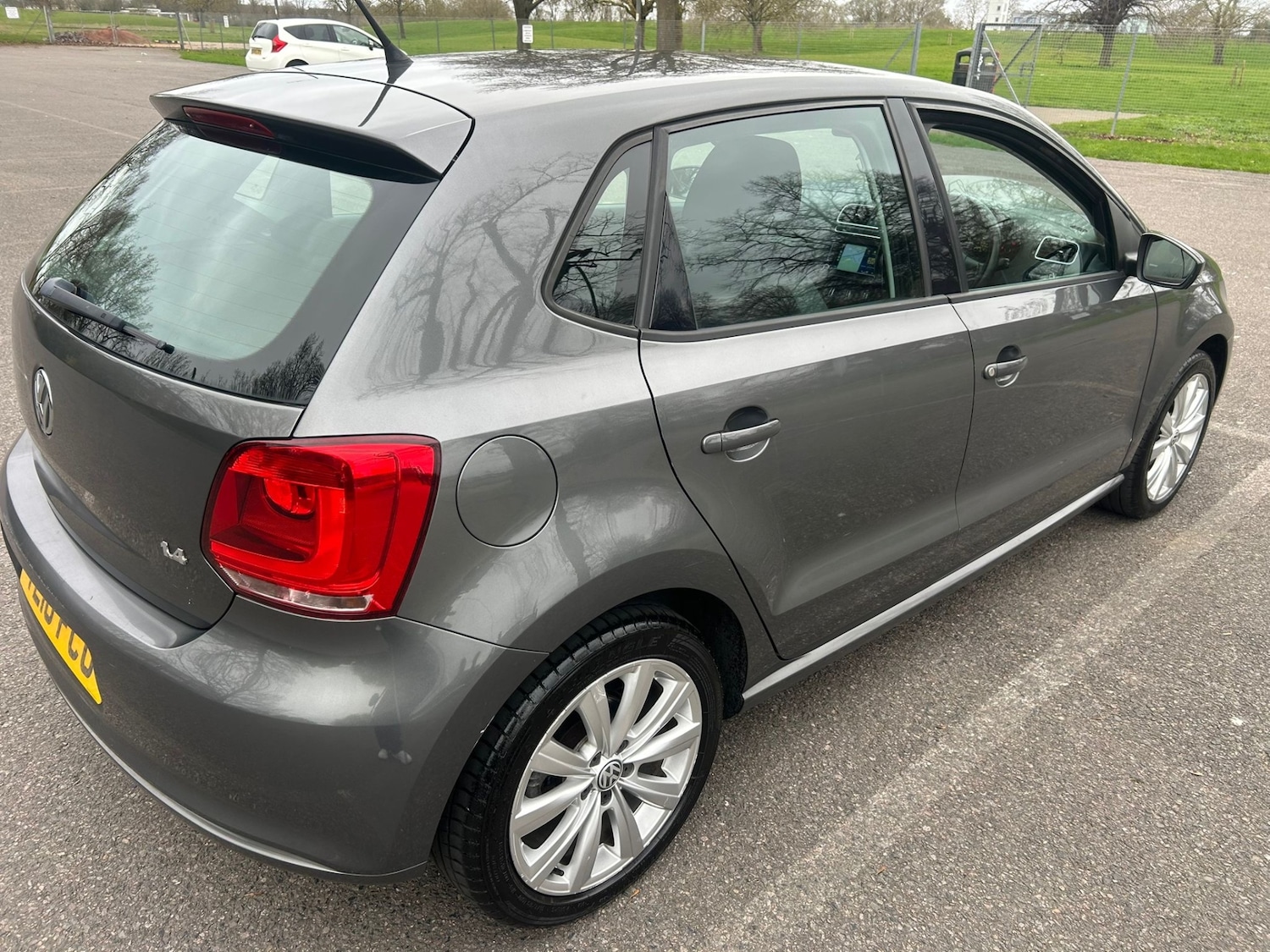 Used Volkswagen Polo 2010 for sale - 77919013: Photo 3