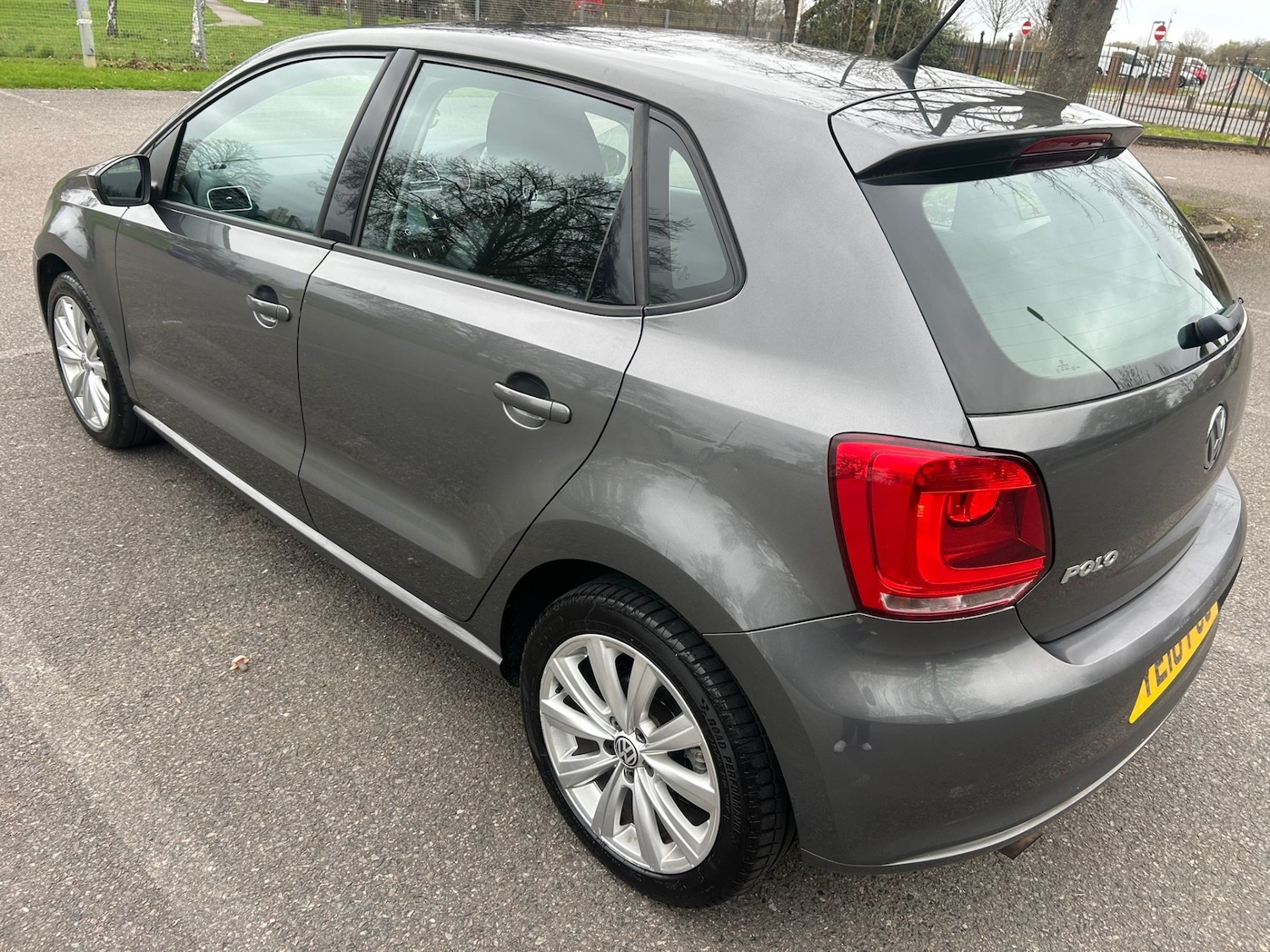 Used Volkswagen Polo 2010 for sale - 77919013: Photo 5